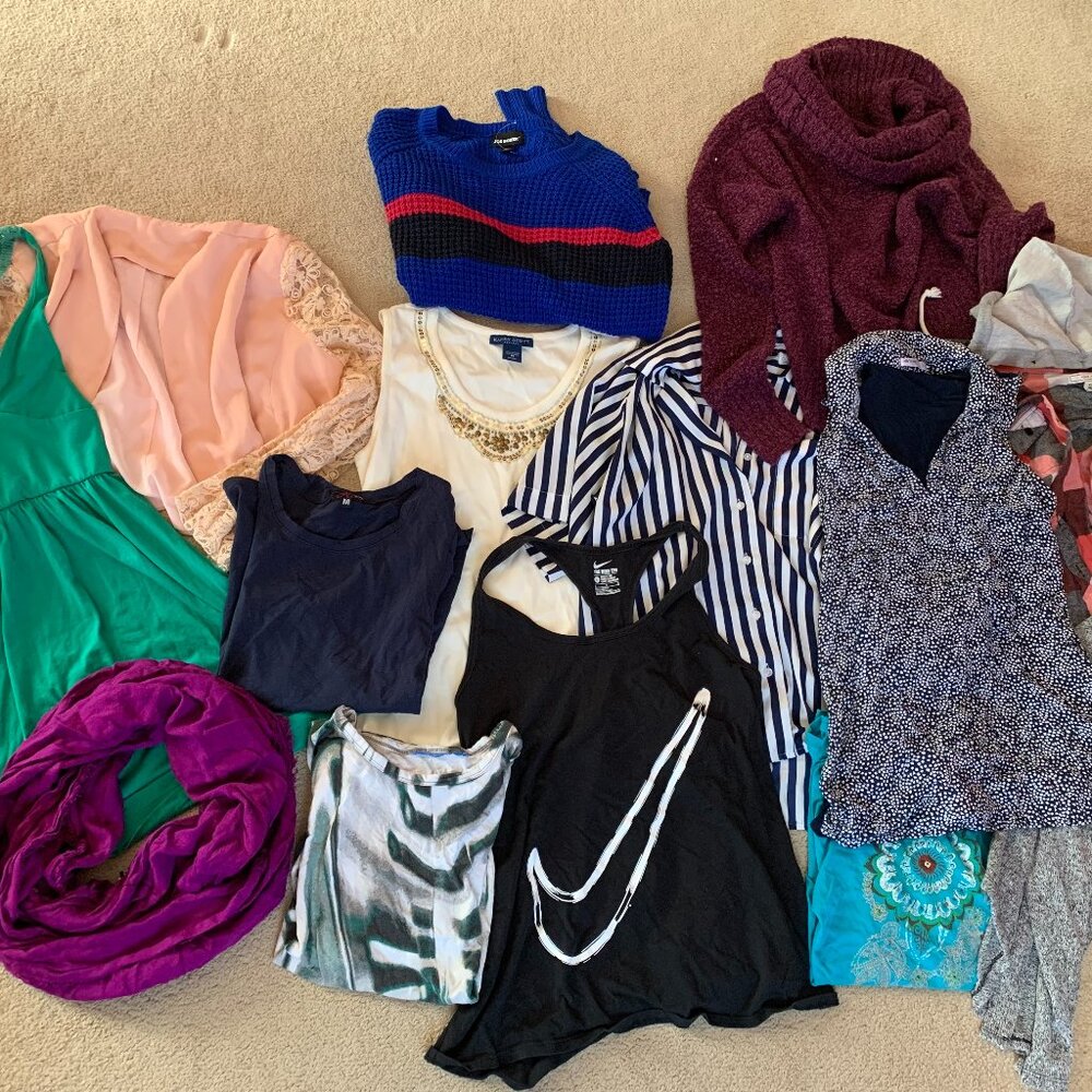 Women Medium - Large Sized Clothing Bundle